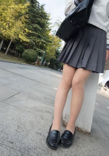 又硬又粗进去爽A片免费看蜜臀_剧情片免费观看韩国